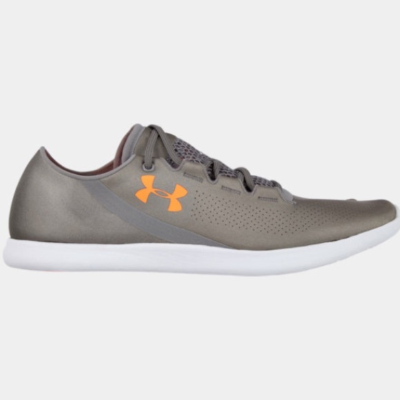 Under Armour Shoes - Excellent Condition Women’s UNDER ARMOUR Under Armour Shoes - Excellent Condition Women’s UNDER ARMOUR
